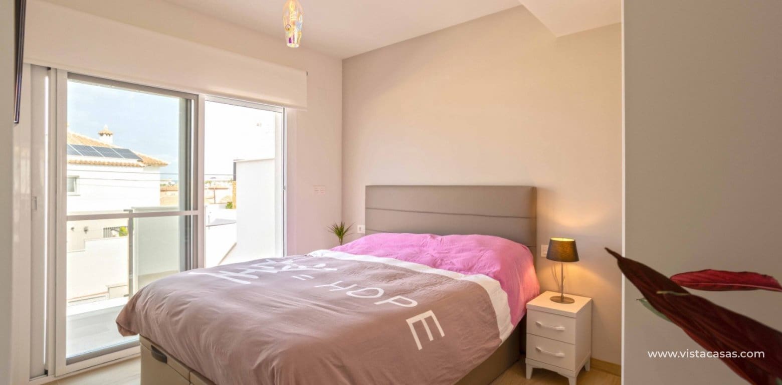 2 bedroom Apartment for sale in Villamartin - € 299,950 (Ref: 8703114)