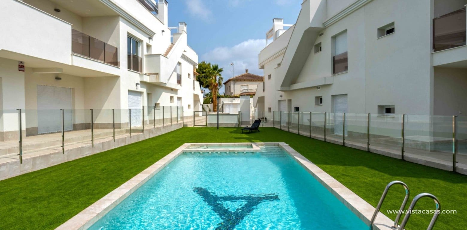 2 bedroom Apartment for sale in Villamartin - € 299,950 (Ref: 8703114)