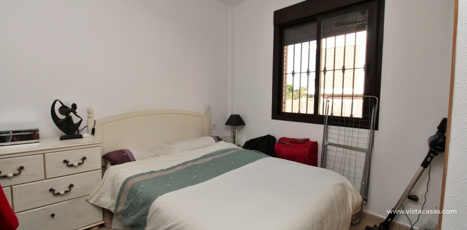 2 bedroom Villa for sale in Villamartin with pool - € 259,000 (Ref: 8732086)