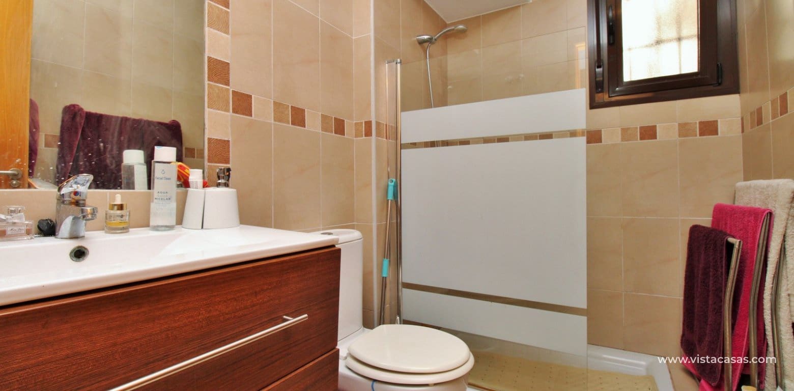 2 bedroom Villa for sale in Villamartin with pool - € 259,000 (Ref: 8732086)