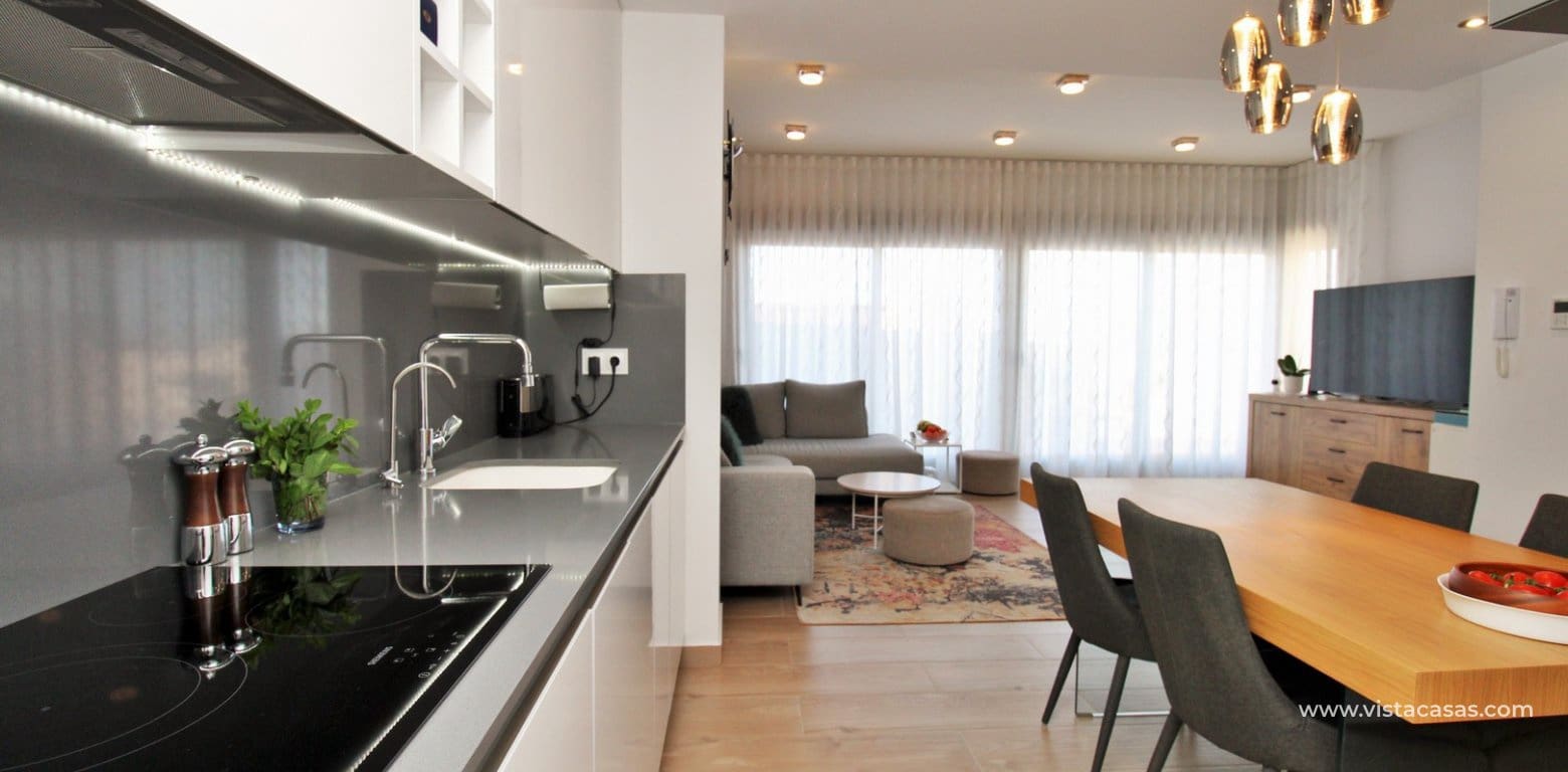 3 quarto Moradia para venda em Villamartin com piscina - 448 000 € (Ref: 8796383)