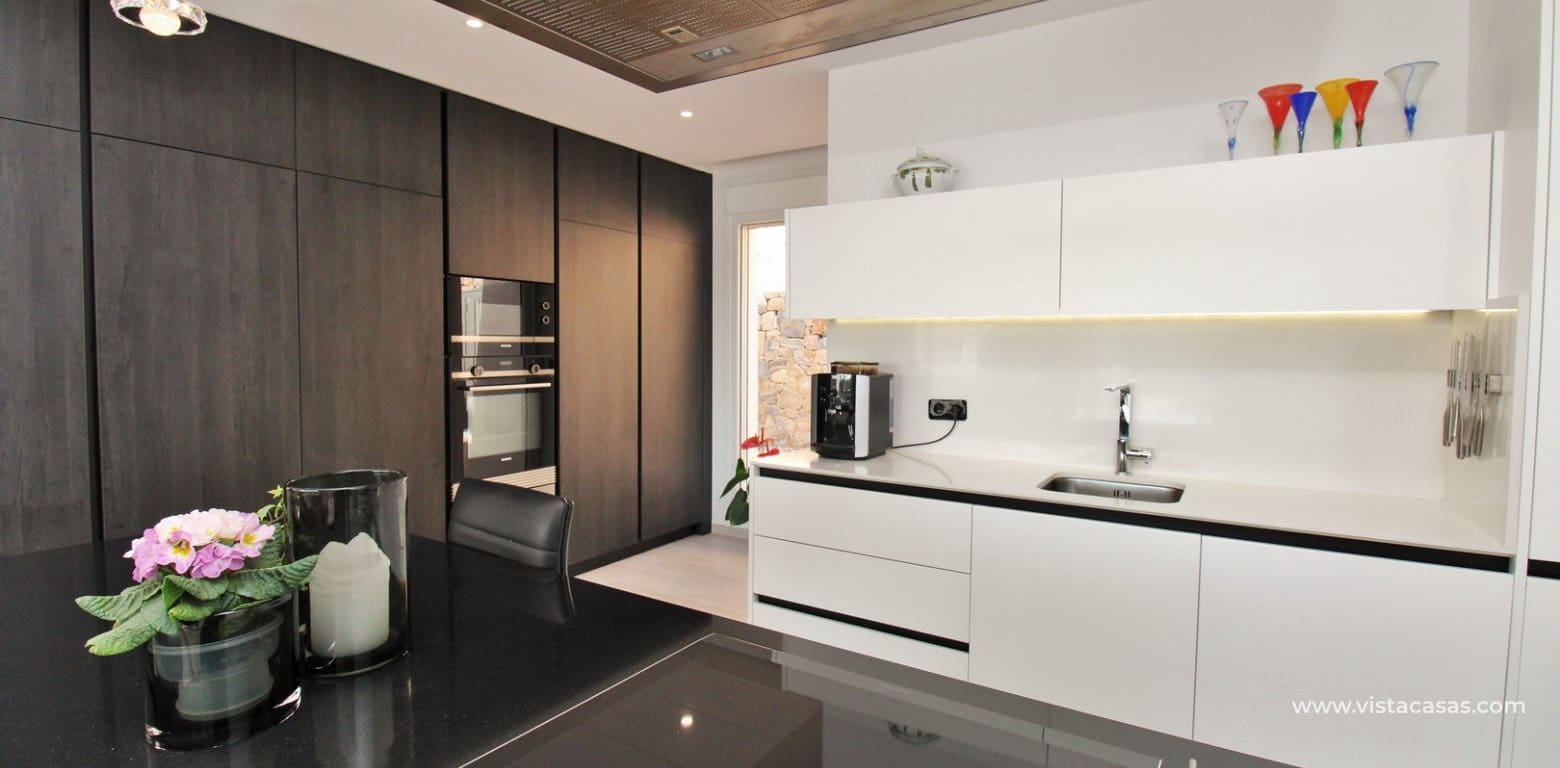 3 quarto Moradia para venda em Algorfa com piscina - 599 900 € (Ref: 8800489)