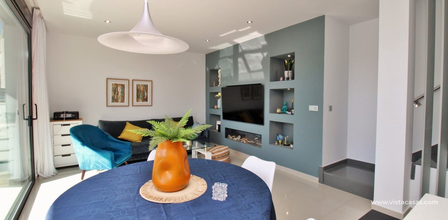 3 bedroom Villa for sale in Villamartin with pool - € 405,000 (Ref: 8802579)