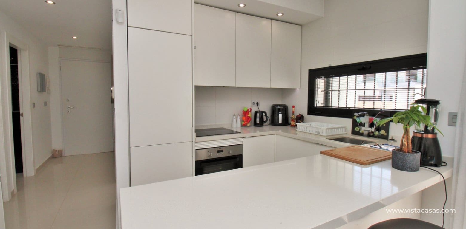 3 bedroom Villa for sale in Villamartin with pool - € 405,000 (Ref: 8802579)