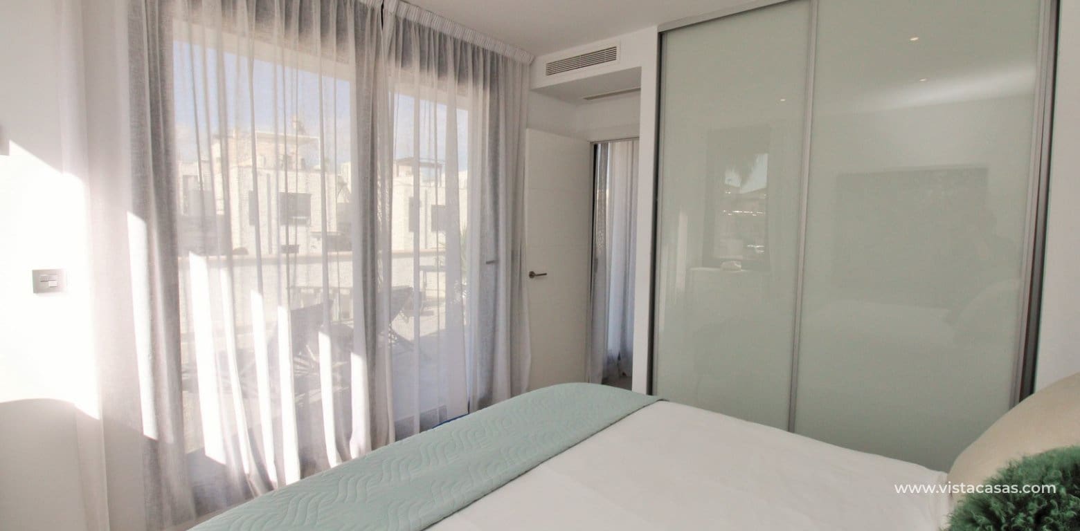 3 bedroom Villa for sale in Villamartin with pool - € 405,000 (Ref: 8802579)