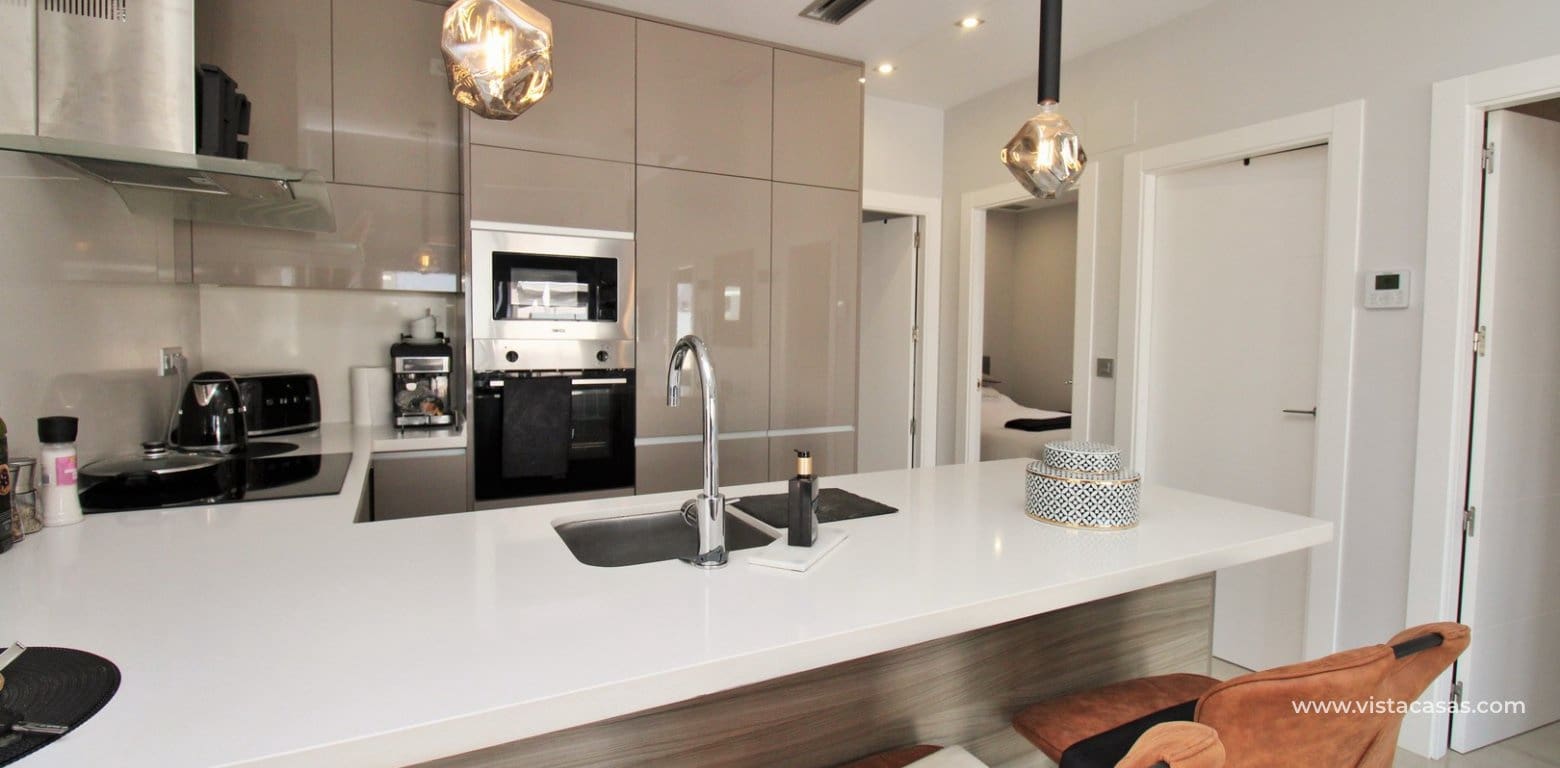 3 bedroom Villa for sale in Villamartin with pool - € 369,950 (Ref: 8803116)