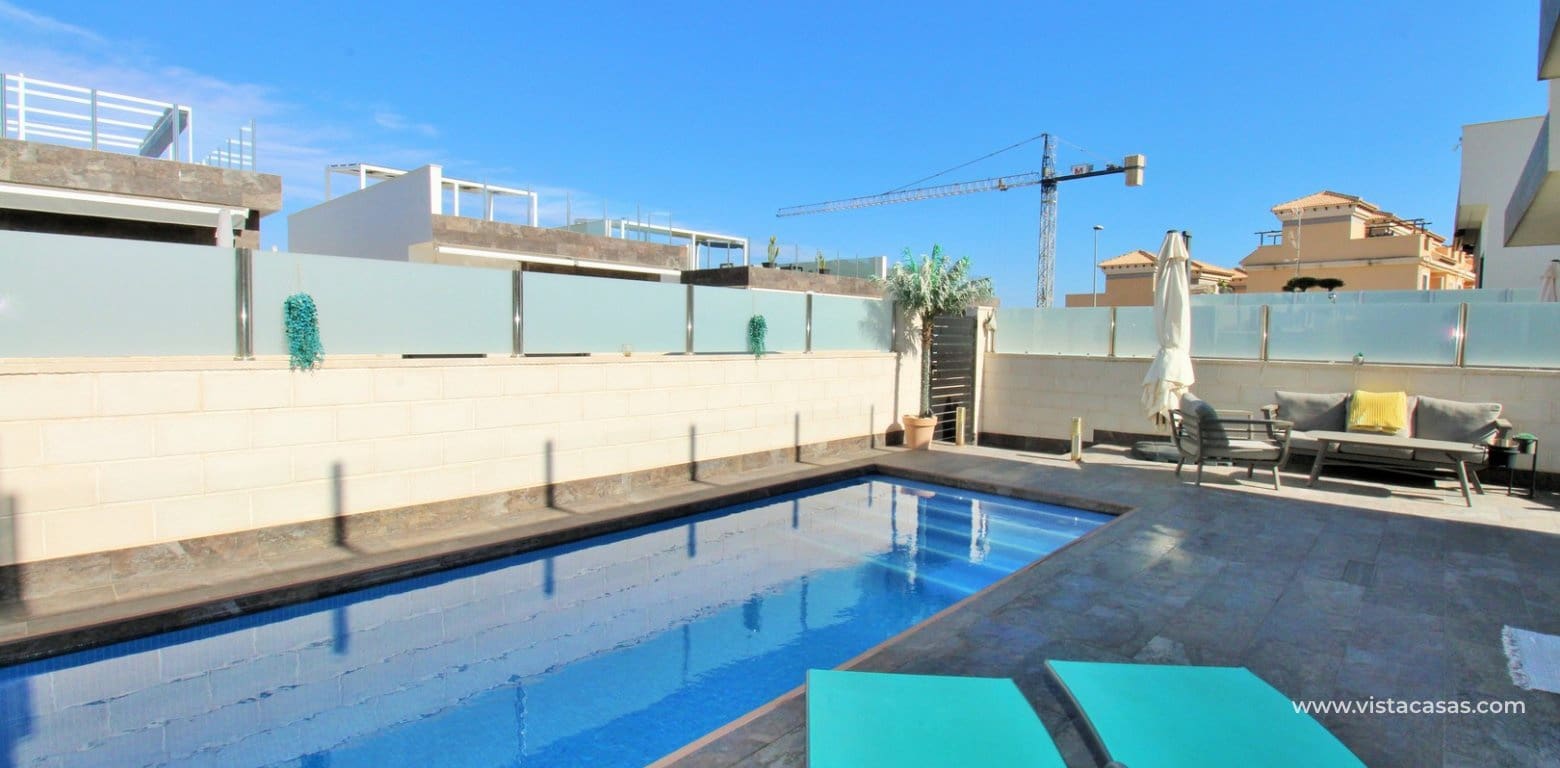 3 bedroom Villa for sale in Villamartin with pool - € 369,950 (Ref: 8803116)