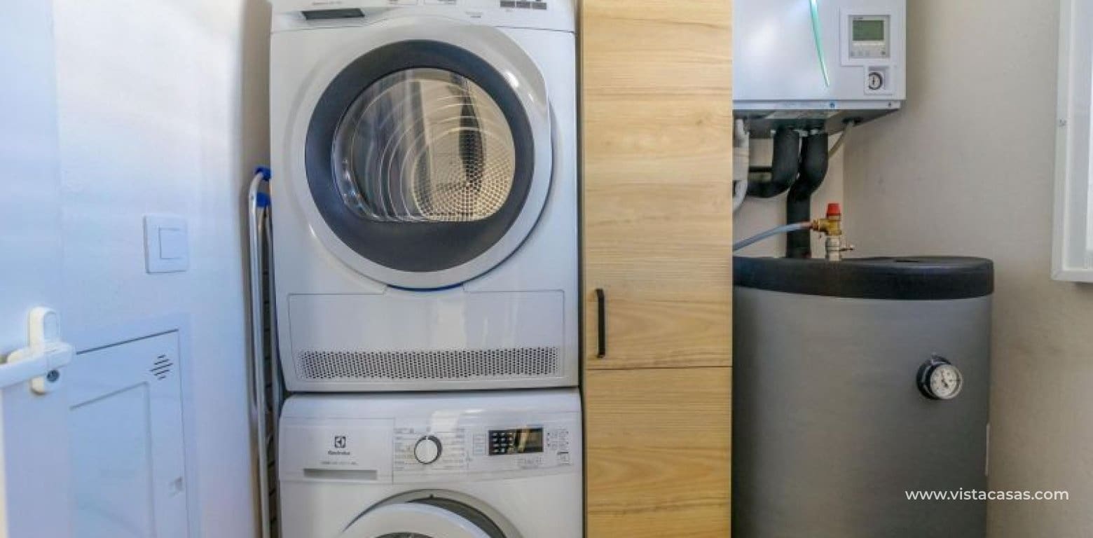 4 bedroom Apartment for sale in Playa Flamenca - € 829,700 (Ref: 8814864)