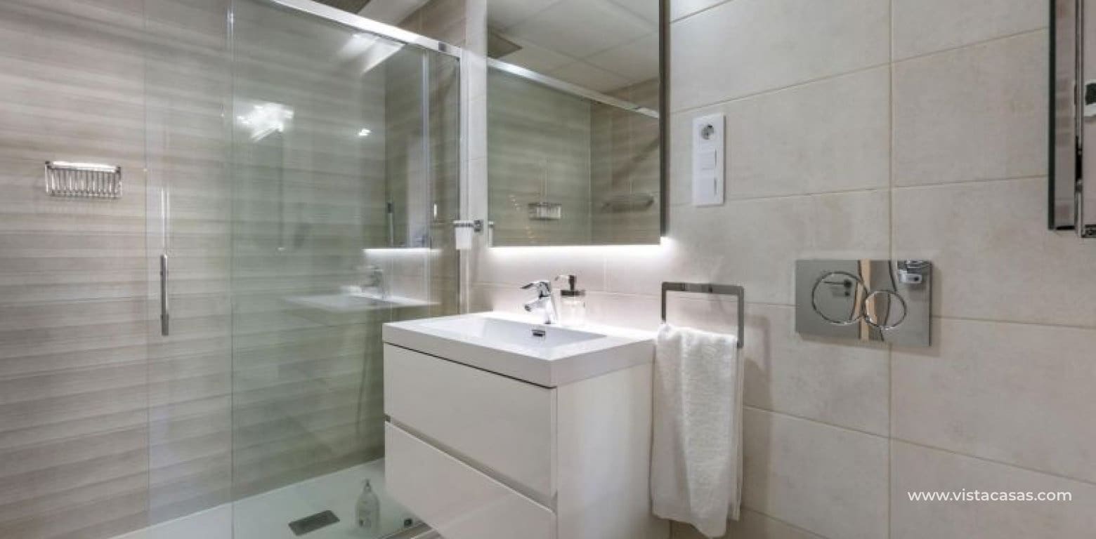 4 bedroom Apartment for sale in Playa Flamenca - € 829,700 (Ref: 8814864)