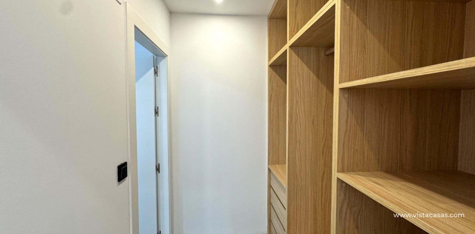 Chalet de 4 habitaciones en Los Balcones en venta - 495.000 € (Ref: 8828764)