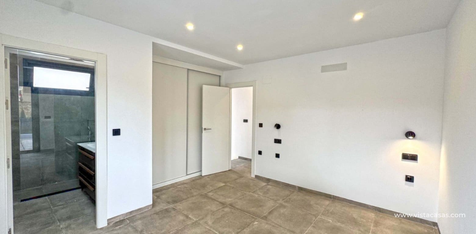 Chalet de 4 habitaciones en Los Balcones en venta - 495.000 € (Ref: 8828764)