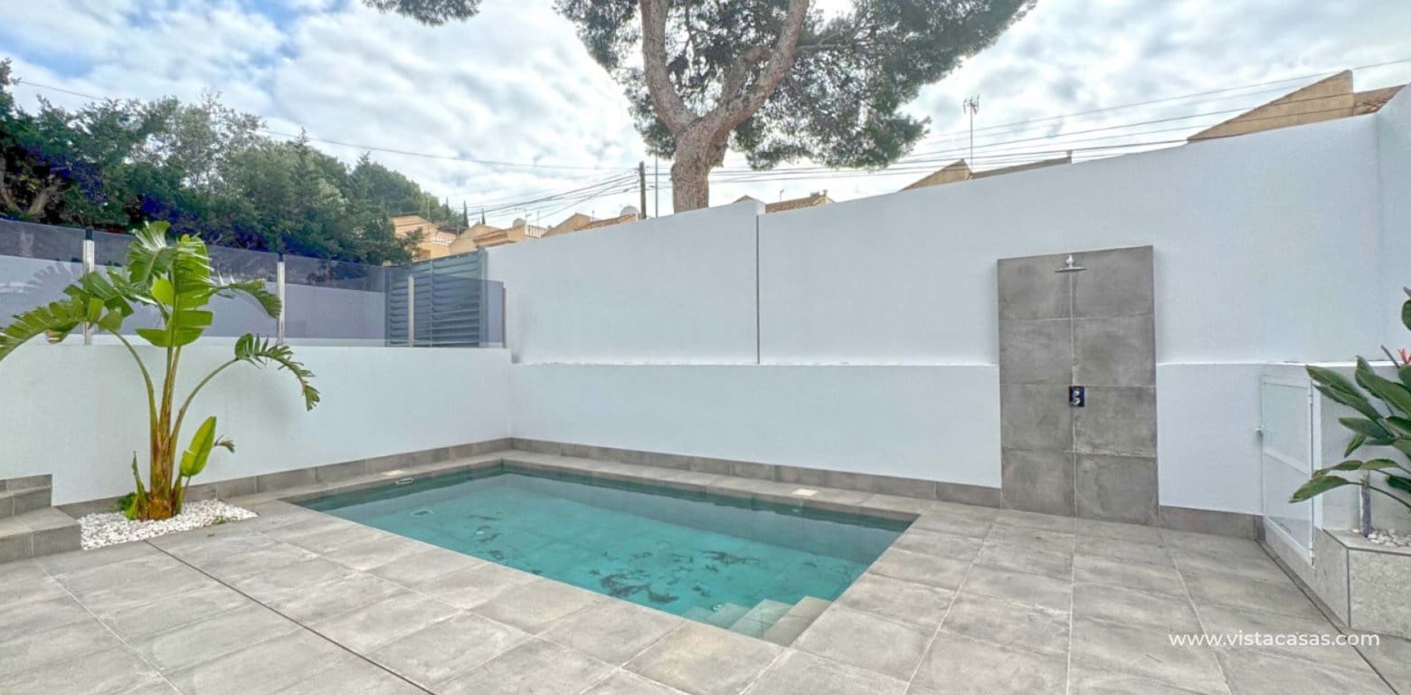 Chalet de 4 habitaciones en Los Balcones en venta - 495.000 € (Ref: 8828764)