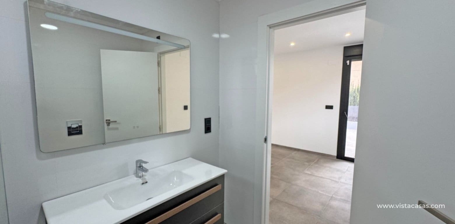 Chalet de 4 habitaciones en Los Balcones en venta - 495.000 € (Ref: 8828764)