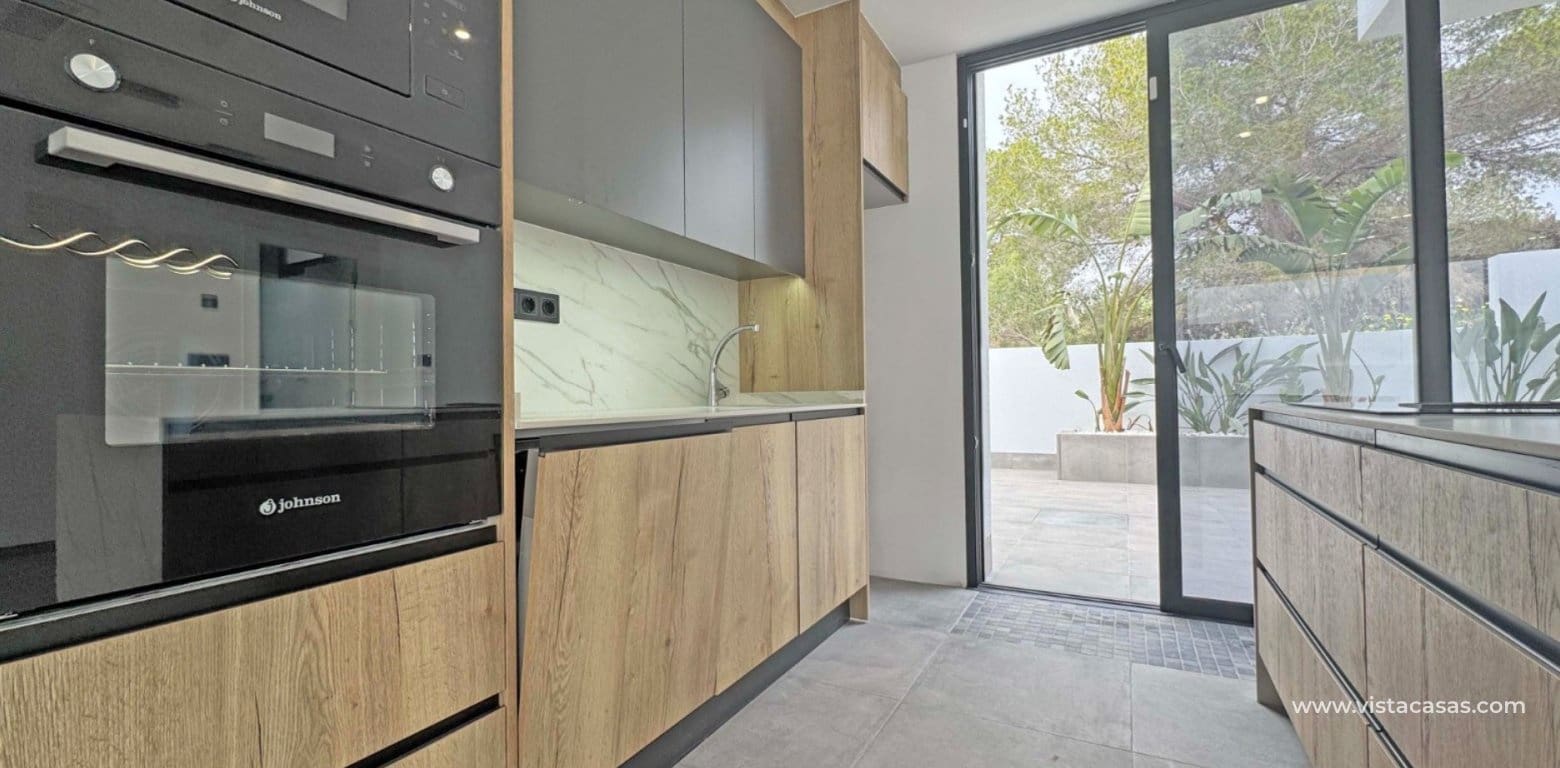 Chalet de 4 habitaciones en Los Balcones en venta - 495.000 € (Ref: 8828764)