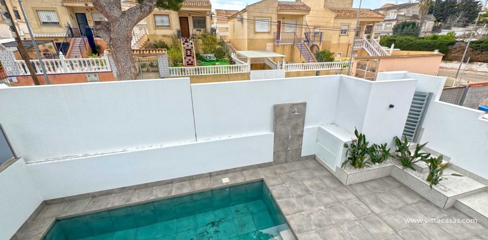 Chalet de 4 habitaciones en Los Balcones en venta - 495.000 € (Ref: 8828764)