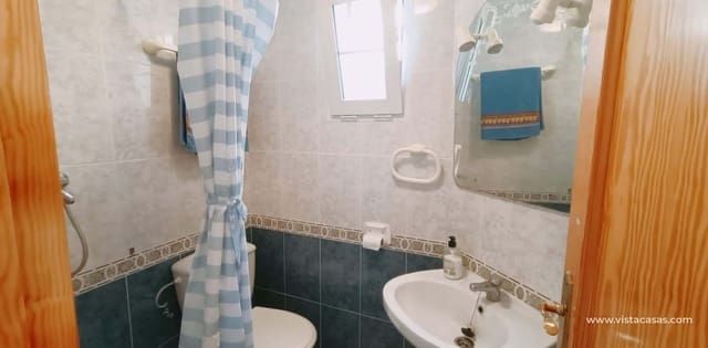 3 makuuhuone Omakotitalo myytävänä paikassa Playa Flamenca, Orihuela - 239 995 € (Ref: 8872935)