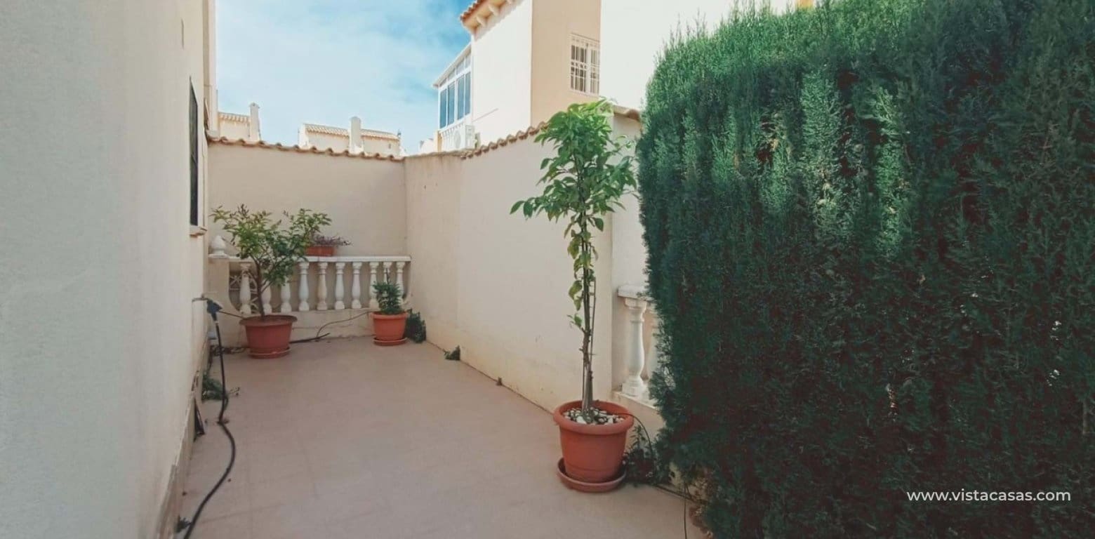 3 makuuhuone Omakotitalo myytävänä paikassa Playa Flamenca - 239 995 € (Ref: 8872935)