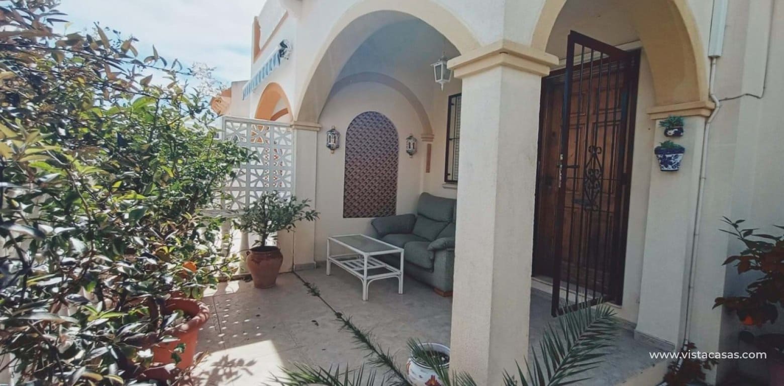 3 makuuhuone Omakotitalo myytävänä paikassa Playa Flamenca - 239 995 € (Ref: 8872935)