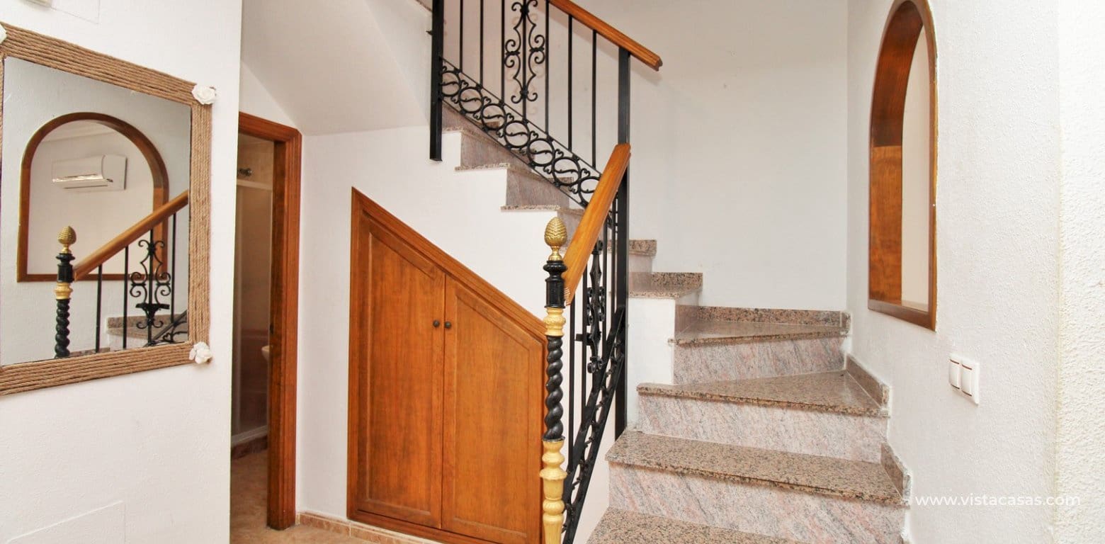 3 soveværelse Byhus til salg i Villamartin med swimmingpool - € 164.900 (Ref: 8895859)