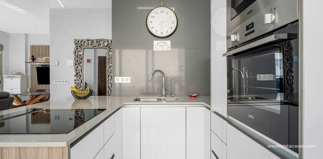 4 slaapkamer Villa te koop in Villamartin, Orihuela - € 449.000 (Ref: 8910241)