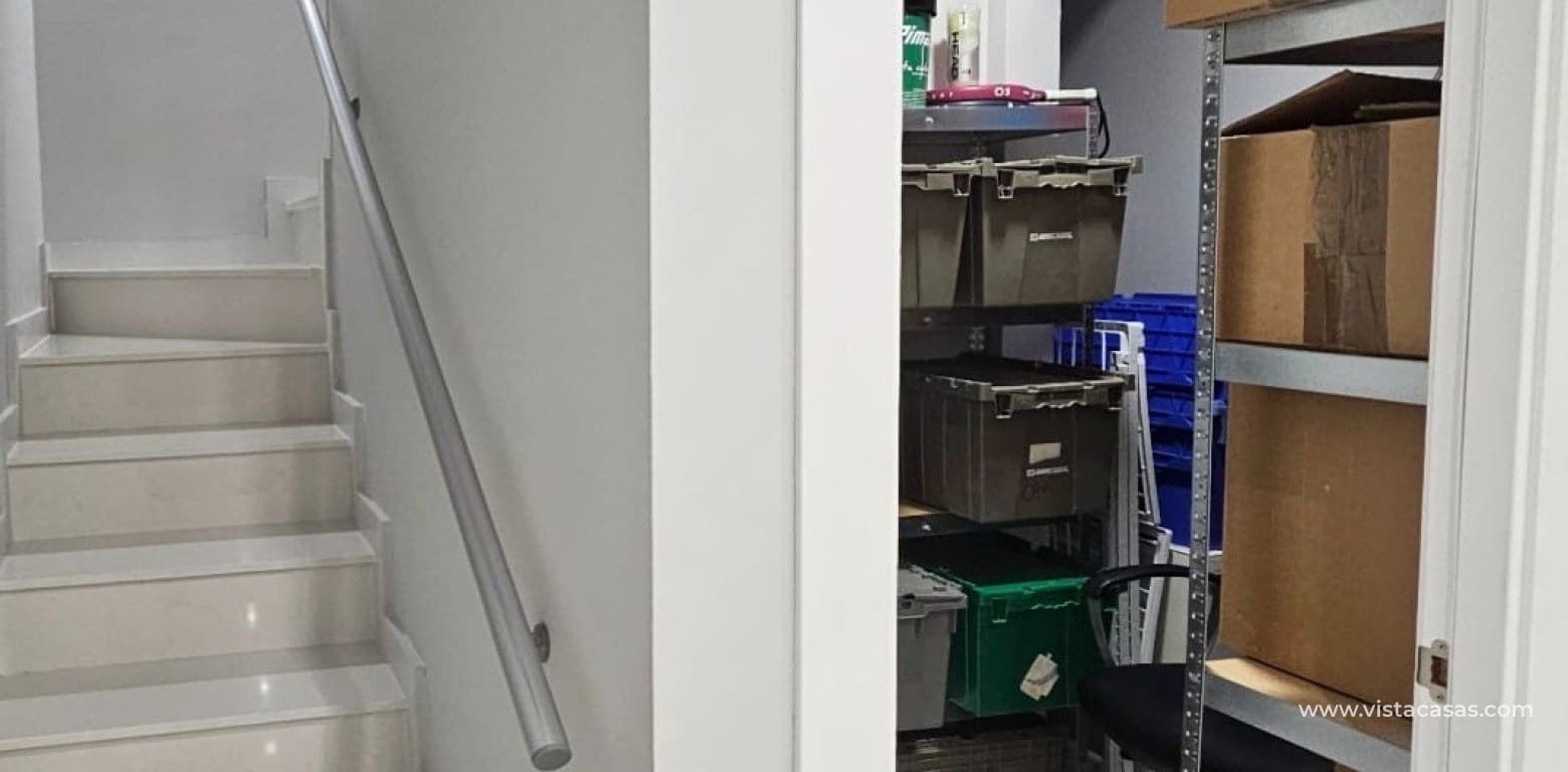 4 slaapkamer Villa te koop in Villamartin - € 449.000 (Ref: 8910241)