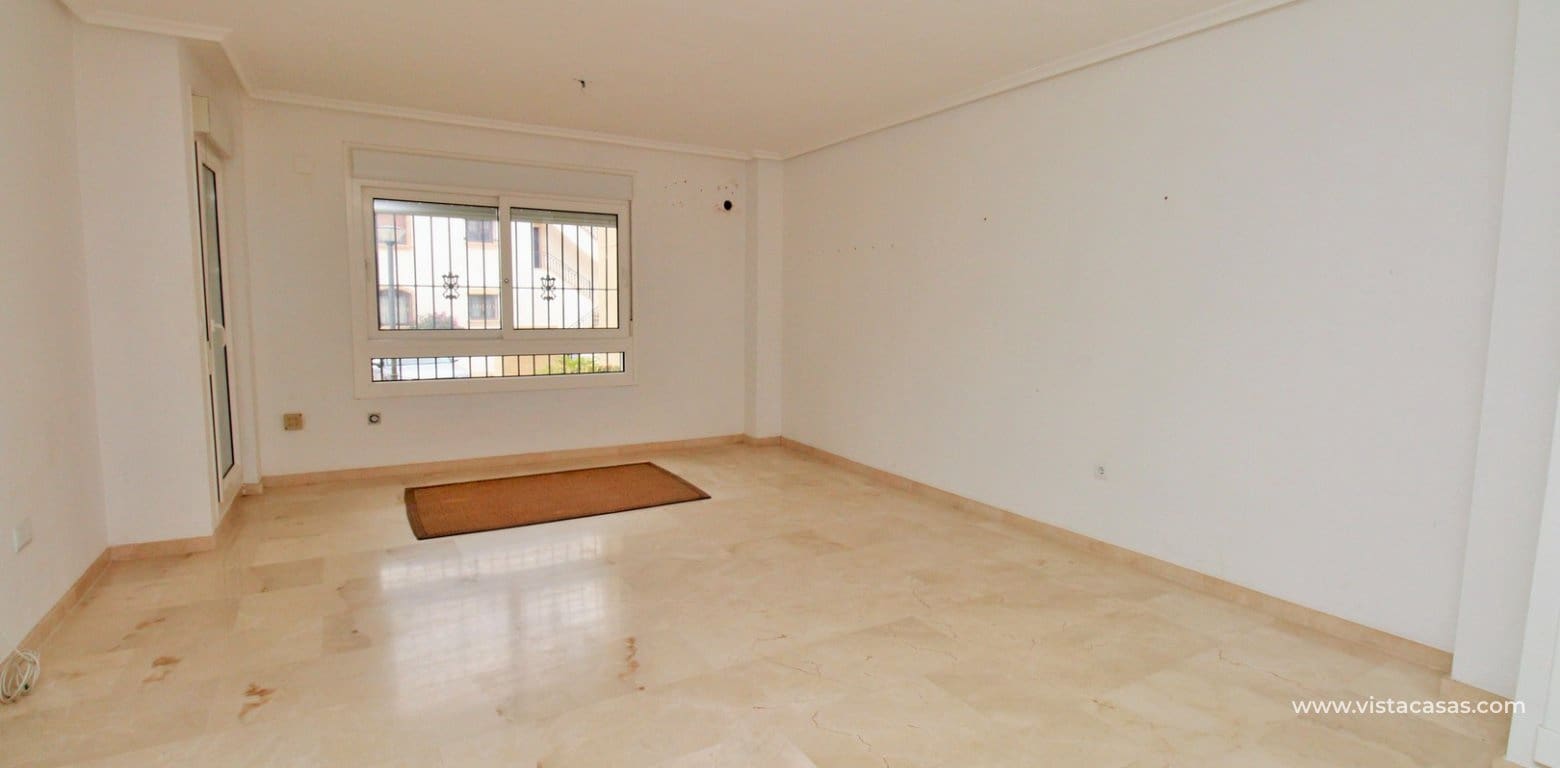 Apartamento de 2 habitaciones en Playa Flamenca en venta con piscina - 169.000 € (Ref: 8938208)