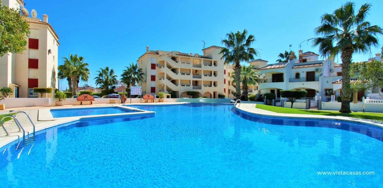 2 sovrum Lägenhet till salu i Playa Flamenca med pool - 169 000 € (Ref: 8938208)