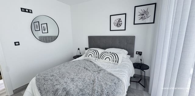 4 makuuhuone Huvila myytävänä paikassa Cabo Roig, Orihuela - 635 000 € (Ref: 8953121)