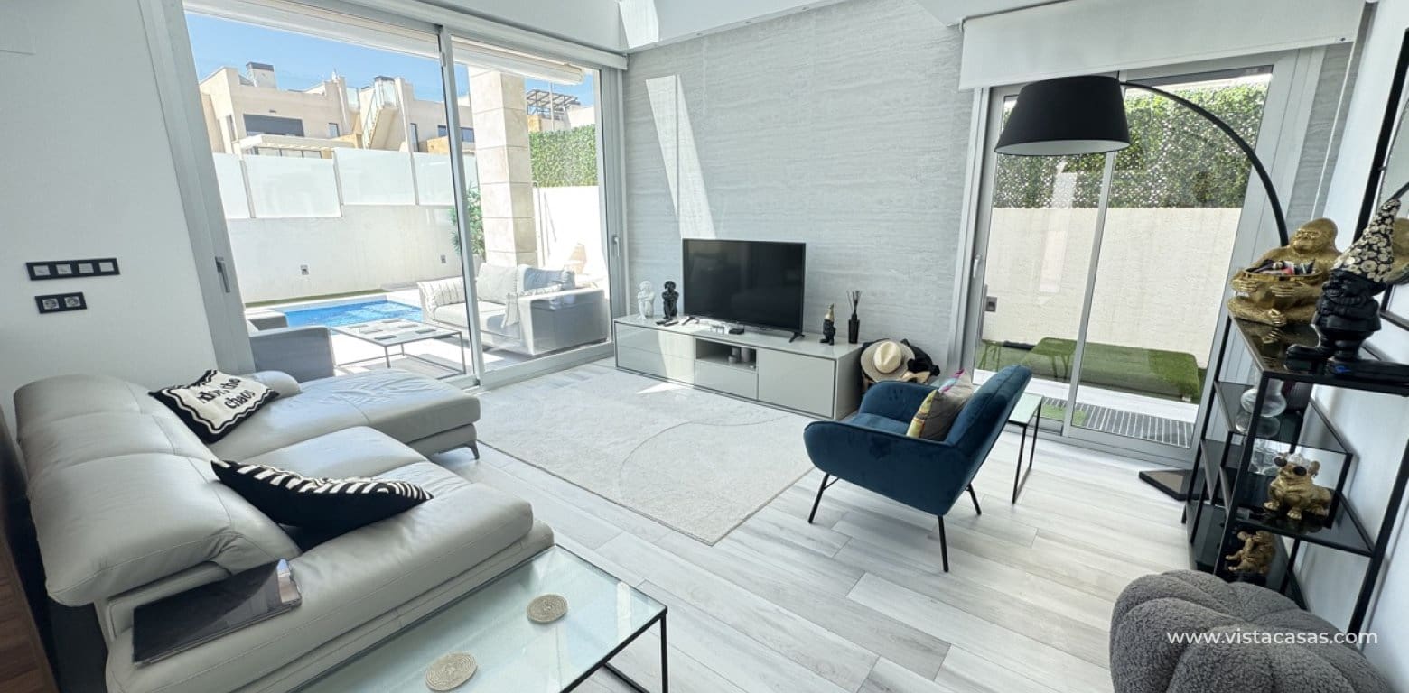 4 makuuhuone Huvila myytävänä paikassa Cabo Roig - 635 000 € (Ref: 8953121)