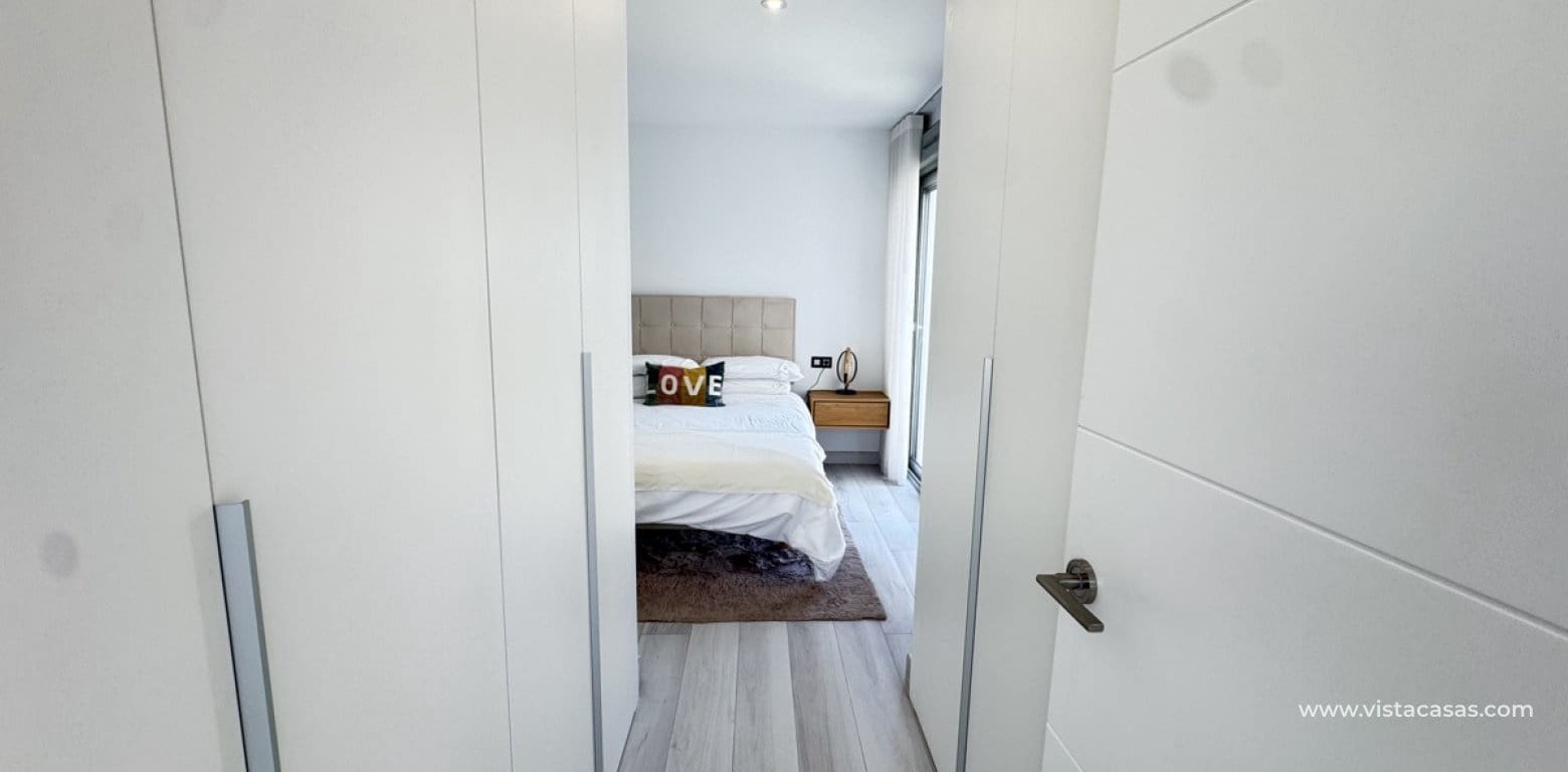 4 makuuhuone Huvila myytävänä paikassa Cabo Roig - 635 000 € (Ref: 8953121)