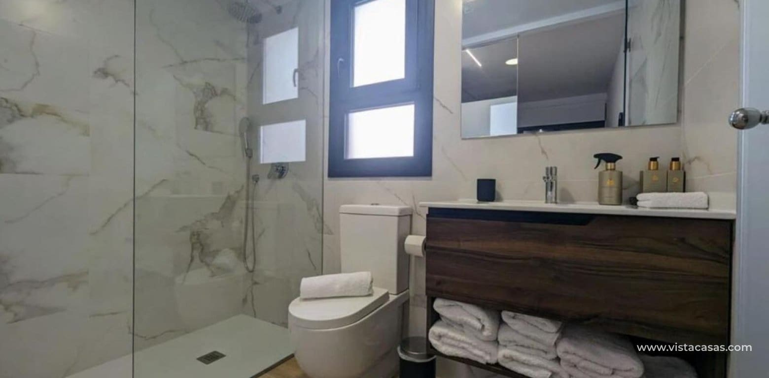 2 sypialnia Apartament na sprzedaż w Villamartin - 329 995 € (Ref: 8980435)