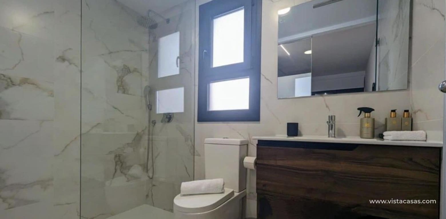 2 sypialnia Apartament na sprzedaż w Villamartin - 329 995 € (Ref: 8980435)