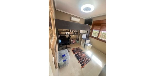 3 makuuhuone Omakotitalo myytävänä paikassa Villamartin, Orihuela mukana uima-altaan - 275 000 € (Ref: 8981023)