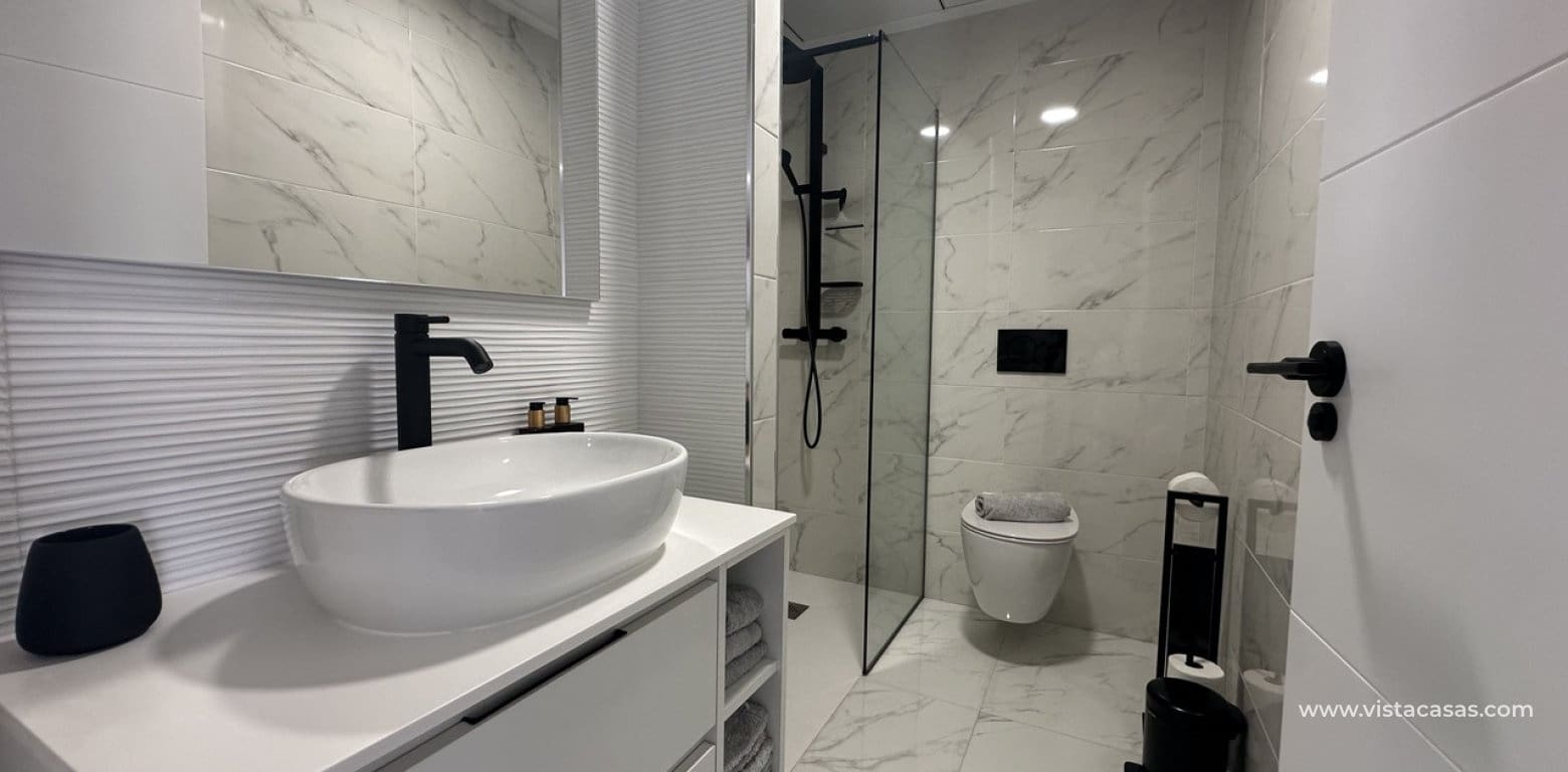 3 makuuhuone Huoneisto myytävänä paikassa Orihuela Costa - 399 000 € (Ref: 8981831)