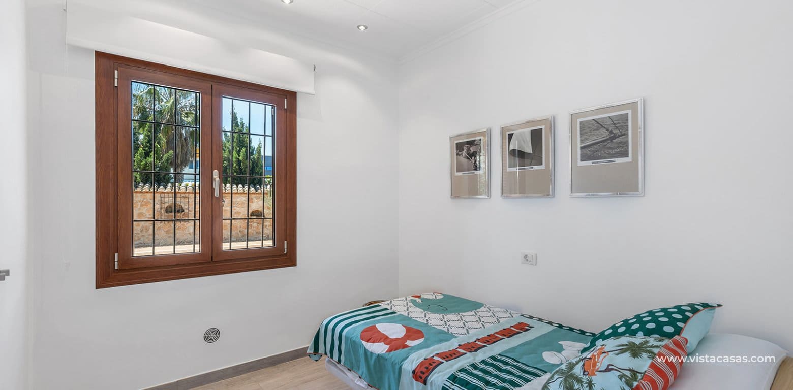 4 sovrum Villa till salu i Orihuela Costa - 749 900 € (Ref: 9018732)