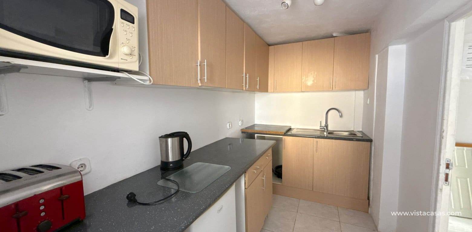 4 bedroom Apartment for sale in Villamartin - € 189,950 (Ref: 9037043)