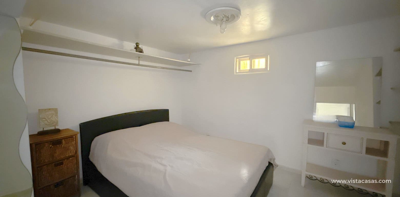 4 bedroom Apartment for sale in Villamartin - € 189,950 (Ref: 9037043)