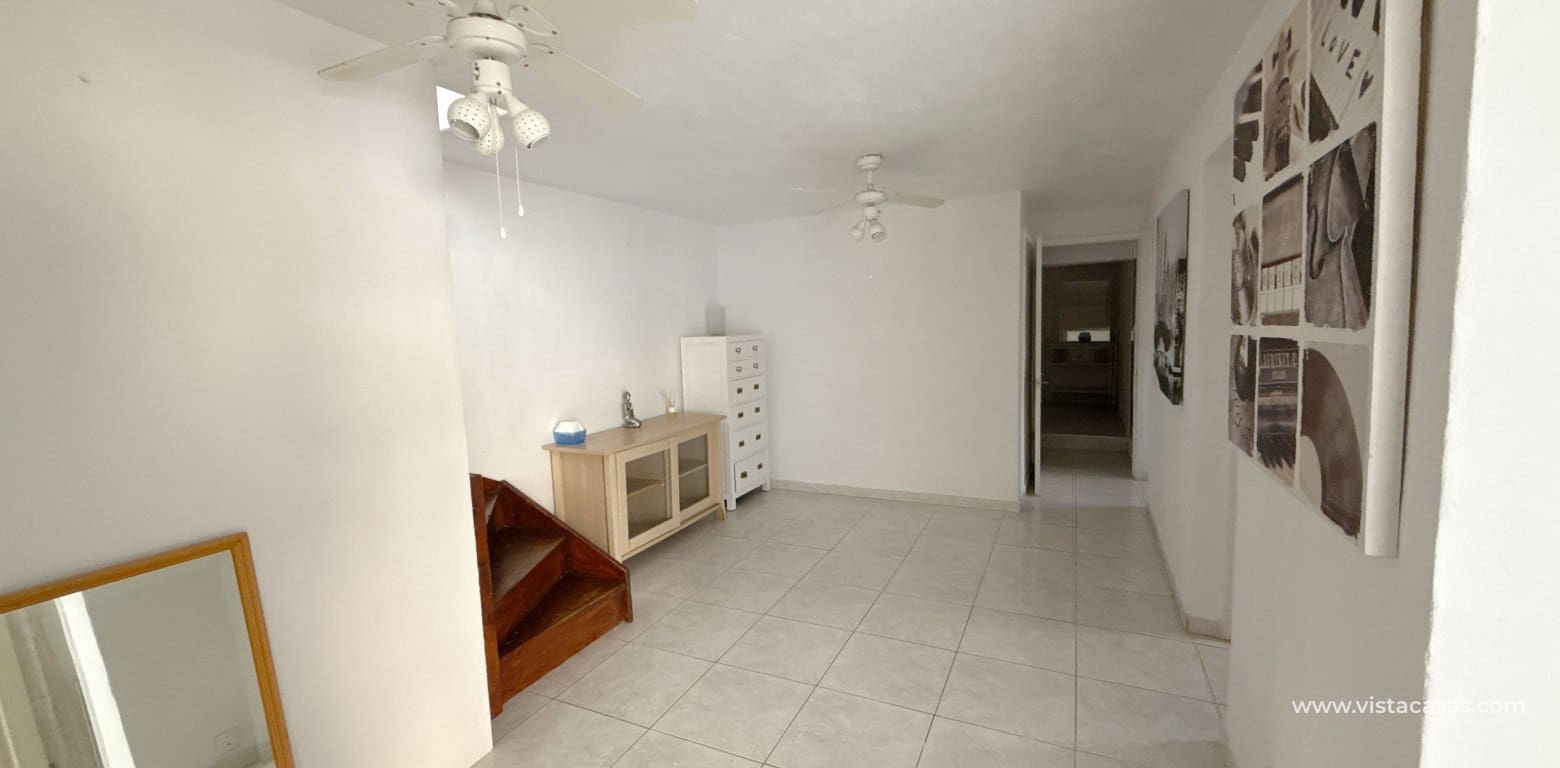 4 bedroom Apartment for sale in Villamartin - € 189,950 (Ref: 9037043)