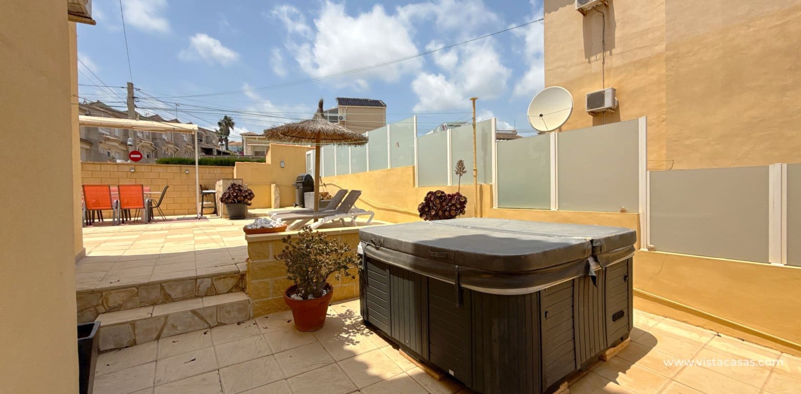 4 bedroom Apartment for sale in Villamartin - € 189,950 (Ref: 9037043)