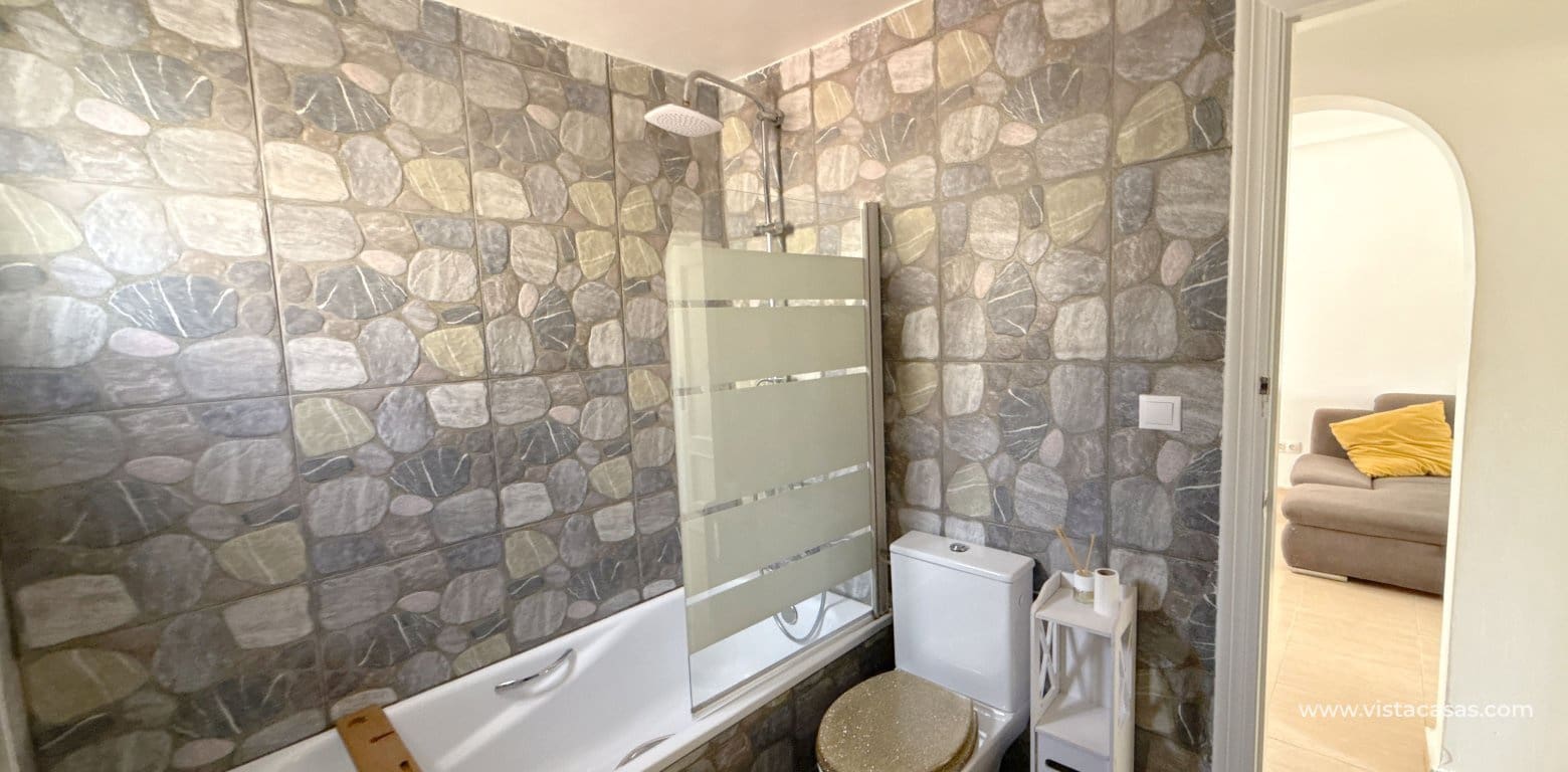 4 bedroom Apartment for sale in Villamartin - € 189,950 (Ref: 9037043)