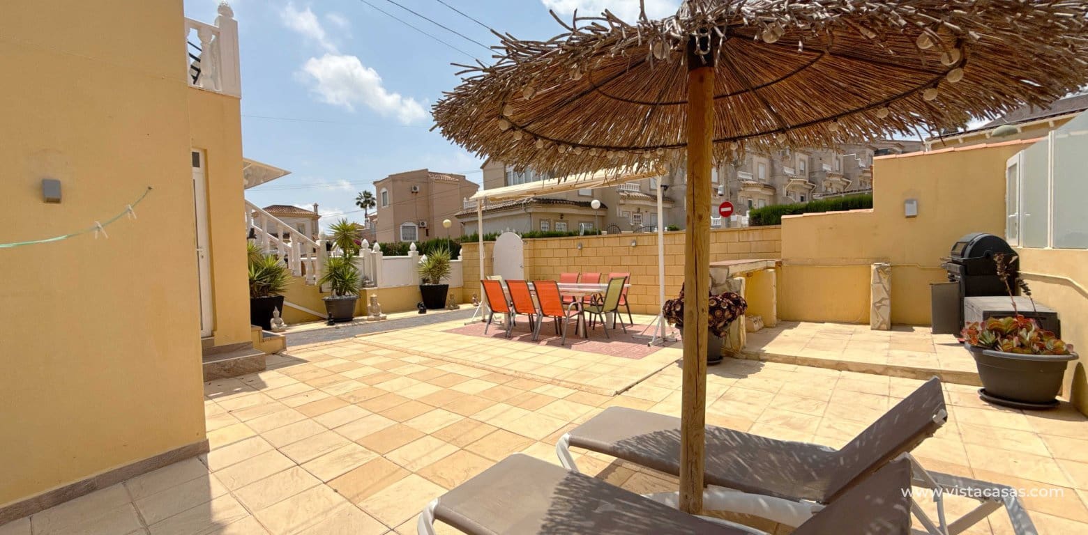 4 bedroom Apartment for sale in Villamartin - € 189,950 (Ref: 9037043)