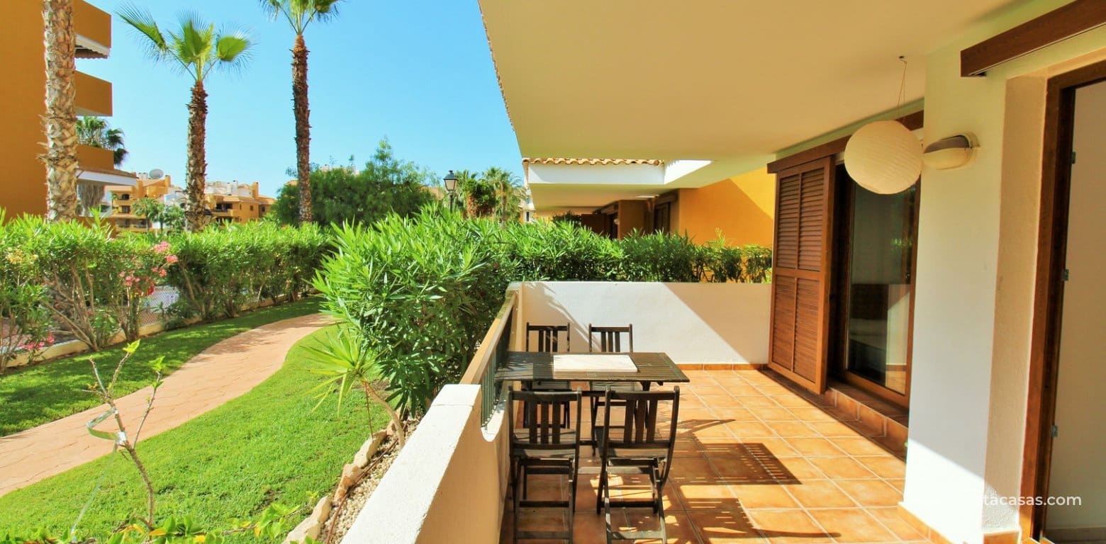 2 bedroom Apartment for sale in Punta Prima with pool - € 245,000 (Ref: 9041223)