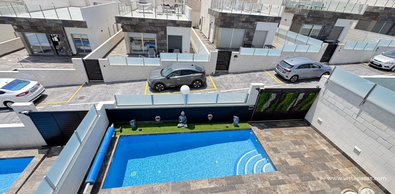 4 quarto Moradia para venda em Villamartin - 450 000 € (Ref: 9041580)