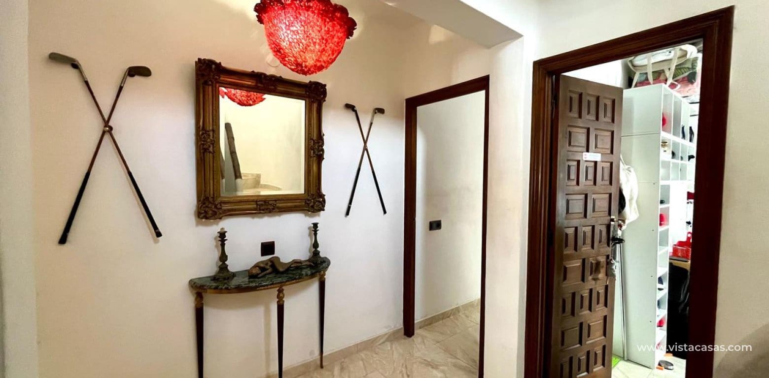 4 bedroom Villa for sale in Villamartin - € 810,000 (Ref: 9043793)