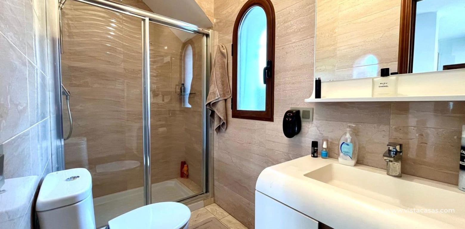 4 bedroom Villa for sale in Villamartin - € 810,000 (Ref: 9043793)