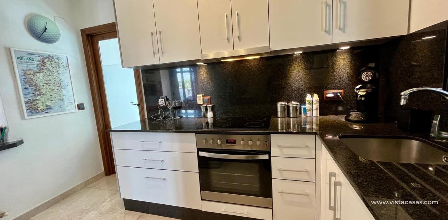 4 bedroom Villa for sale in Villamartin - € 810,000 (Ref: 9043793)