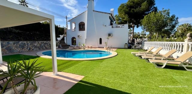 4 makuuhuone Huvila myytävänä paikassa Villamartin, Orihuela - 810 000 € (Ref: 9043793)