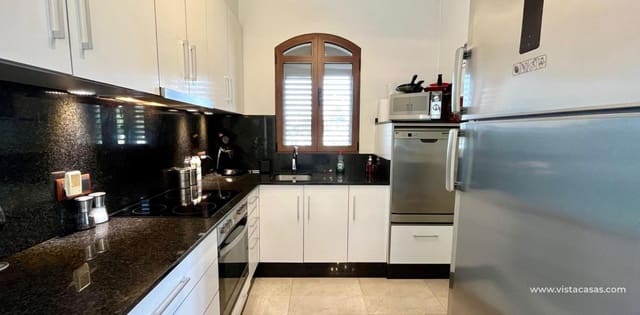 4 makuuhuone Huvila myytävänä paikassa Villamartin, Orihuela - 810 000 € (Ref: 9043793)