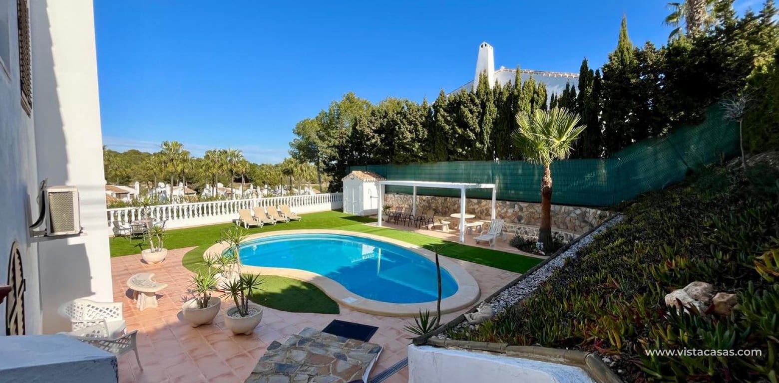 4 bedroom Villa for sale in Villamartin - € 810,000 (Ref: 9043793)