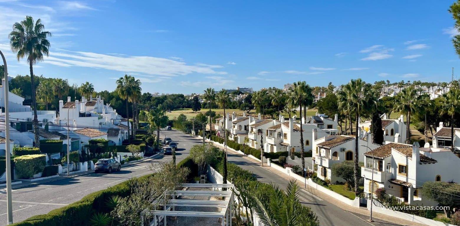 4 bedroom Villa for sale in Villamartin - € 810,000 (Ref: 9043793)